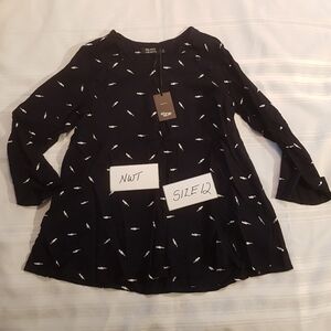 Galleries Lafayette girls size 12 years blouse